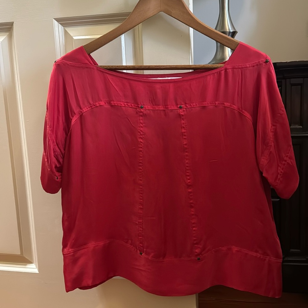 RED SILK TOP DIANE VON FURSTENBERG